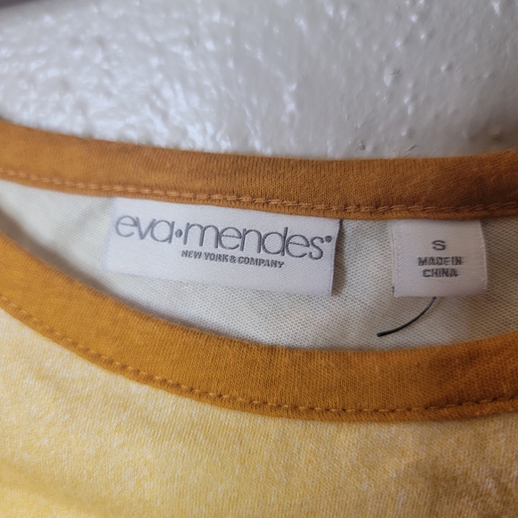 Eva Mendes for New York & Company Ombre Heart Tee - Picture 2 of 2